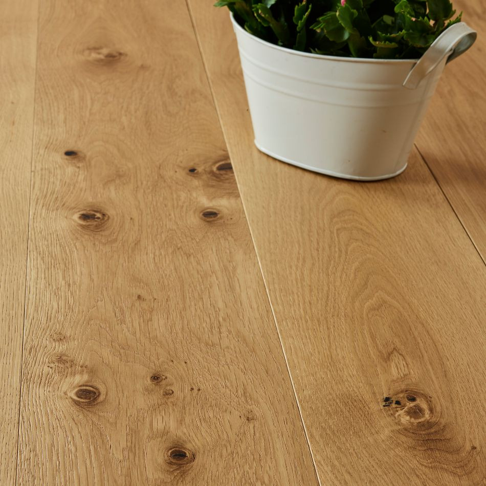 Artisan Flooring Brushed/UV oiled Originals Wideplank 20/6French Oak