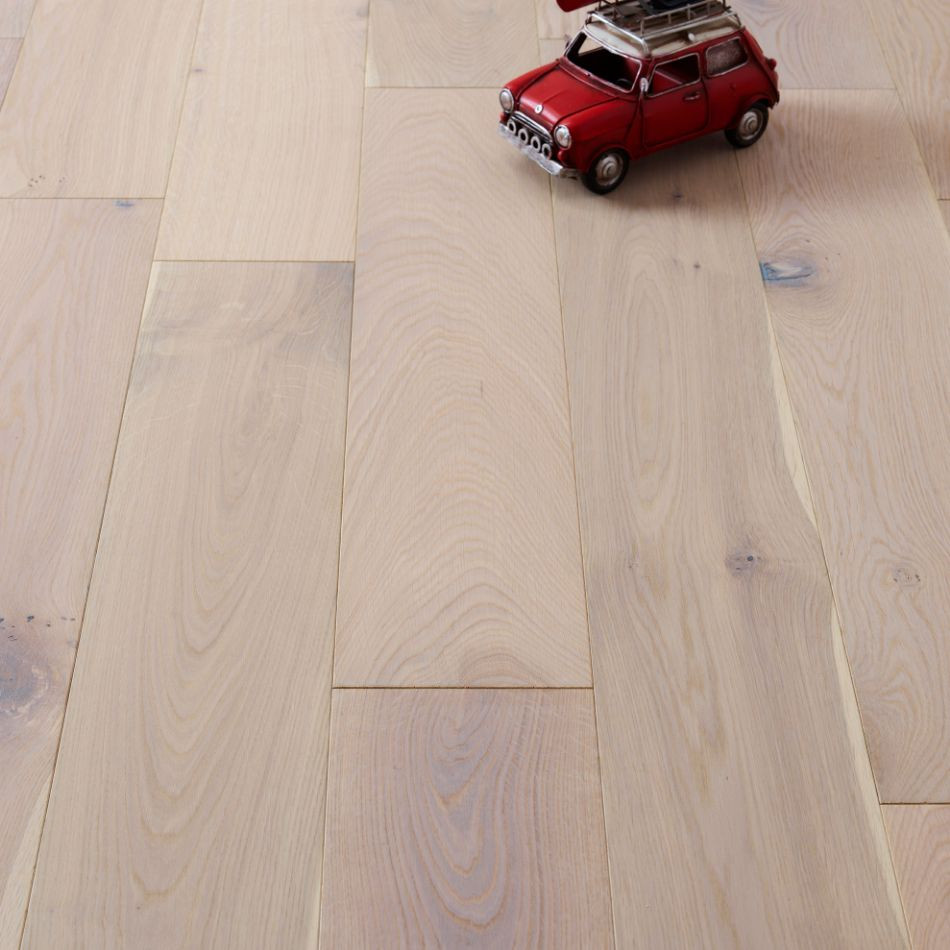 Artisan Flooring White Oiled Traditional 18/4 French Oak 